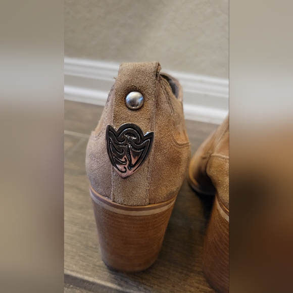 CHINESE LAUNDRY SONOMA SUEDE ANKLE BOOTS - MINK /size 8.5 - Picture 8 of 10